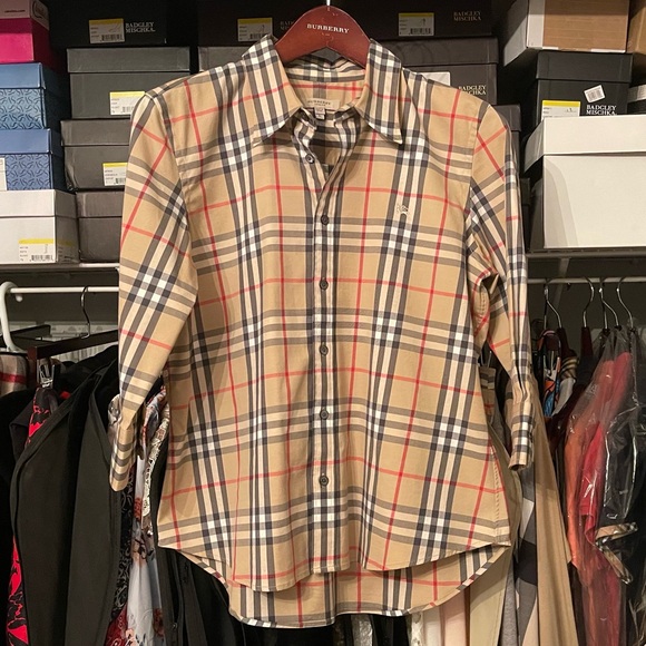 Classic 3/4 Sleeve Burberry Button Down - Picture 1 of 6